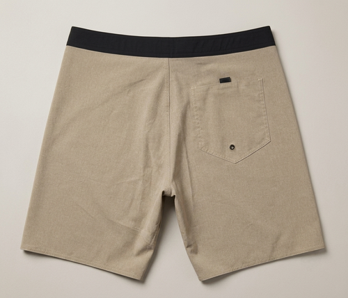 Boardshorts sand